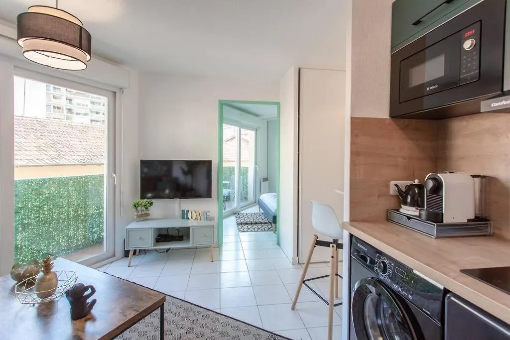 Apartmán L44 1Bdr Flat 10Mins Walk To Port/Balcon, Parking, Ac Nice