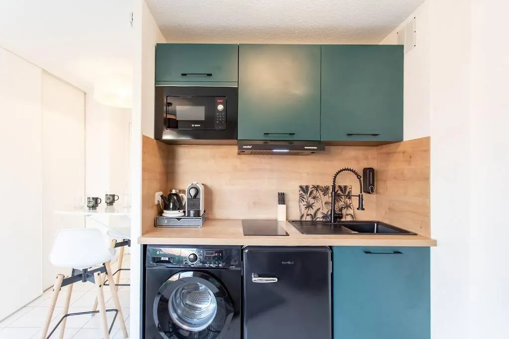 Apartmán L44 1Bdr Flat 10Mins Walk To Port/Balcon, Parking, Ac Nice