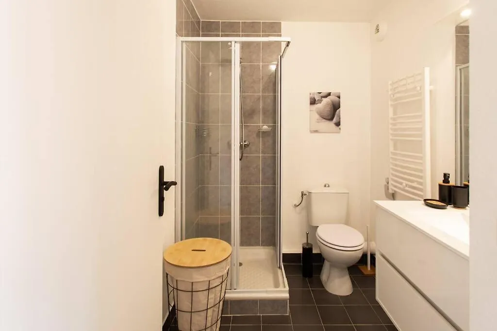 Apartmán L44 1Bdr Flat 10Mins Walk To Port/Balcon, Parking, Ac Nice